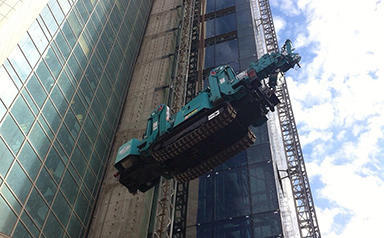 MC285-2 Tower Crane Lift